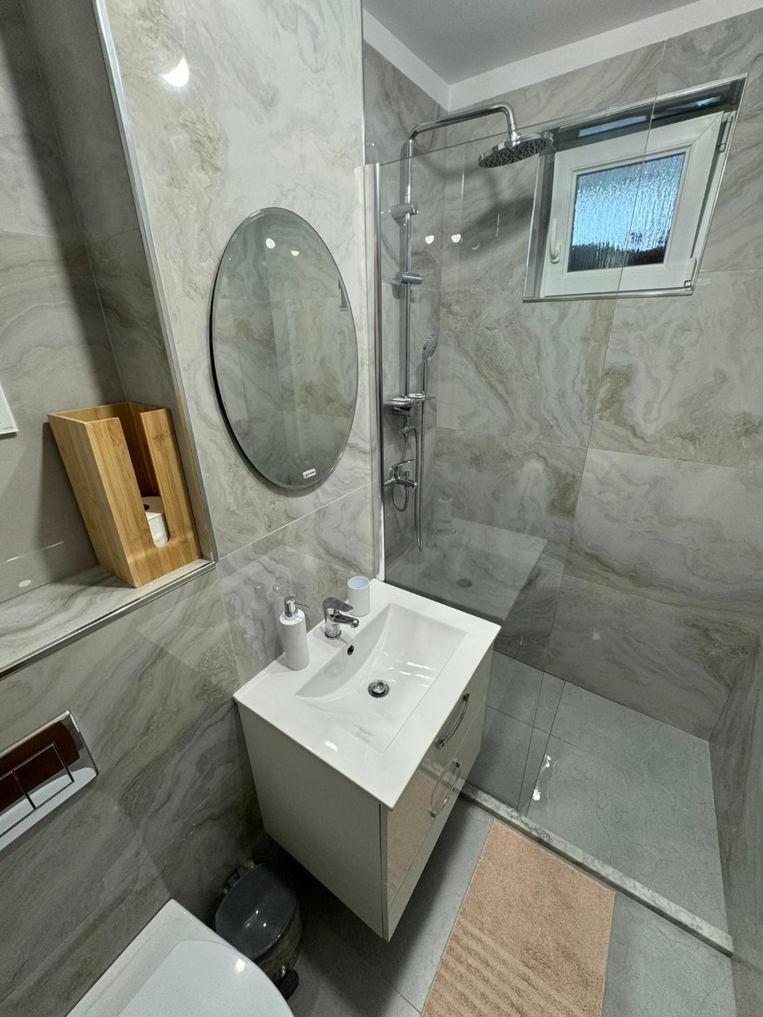 Apartament Central Râmnicu Vâlcea 外观 照片